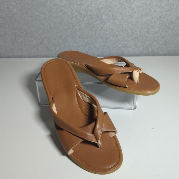 Clarks Shoes - Clarks Thong Sandals Women's 10M Camel Brown Italian Leather Shoes